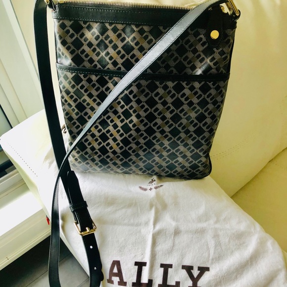Bally vintage monogrammed cross body bag. - Picture 4 of 10